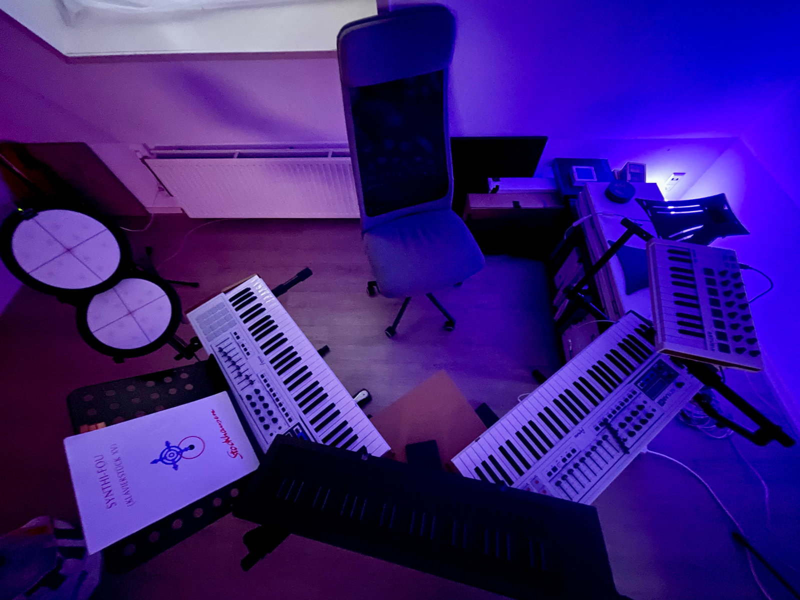 Zenital view of the SYNTHI-FOU setup 2022